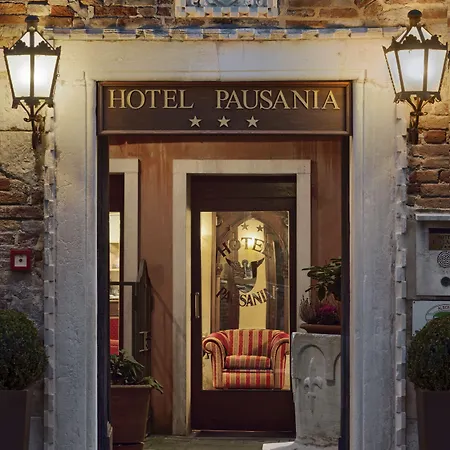 Pausania 3*