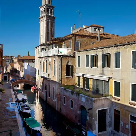 Hotel Pausania 3*