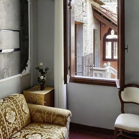 Pausania Hotel Venice