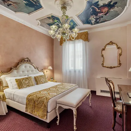 Pausania 3* Venice