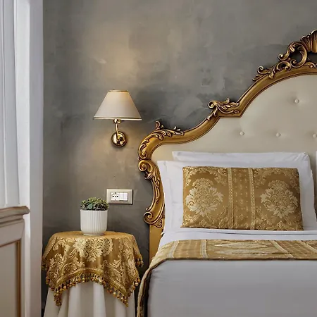 Pausania Hotell