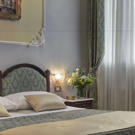 酒店 保萨尼亚酒店