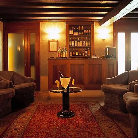 Hotel Pausania