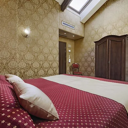 Hotel Pausania 3*