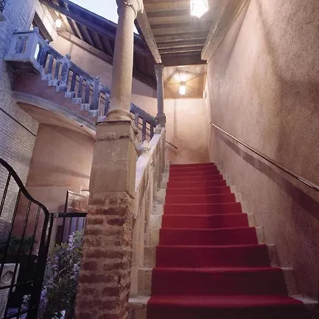 Pausania 3* Venice