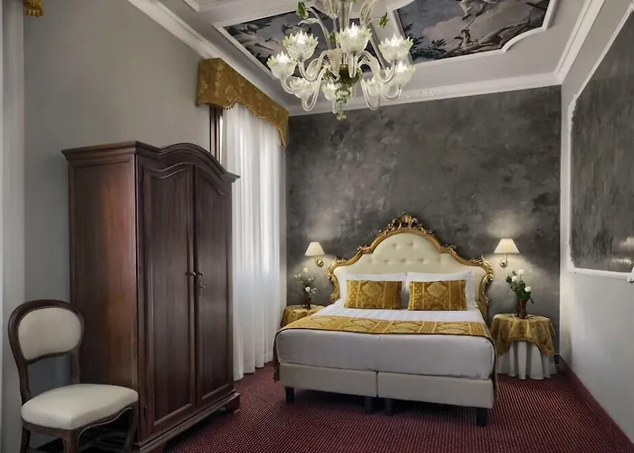 Pausania 3* Venezia