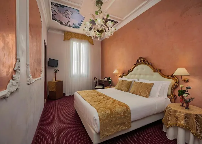 Pausania 3* Venezia