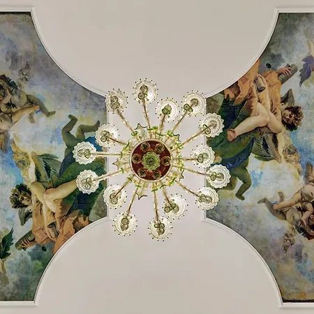 מלון Pausania