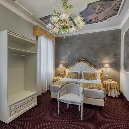 Hotel Pausania Venecia