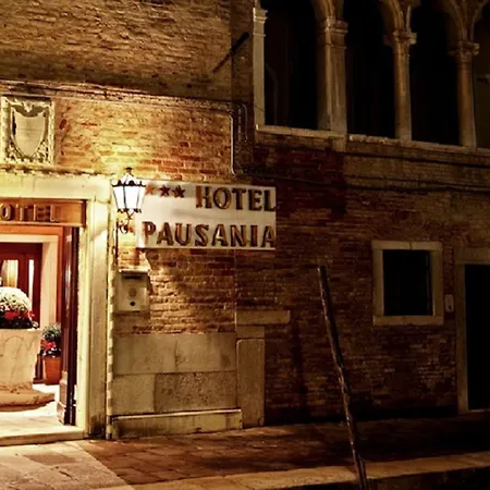 מלון Pausania 3*