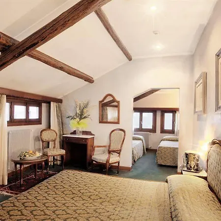 Pausania Hotel