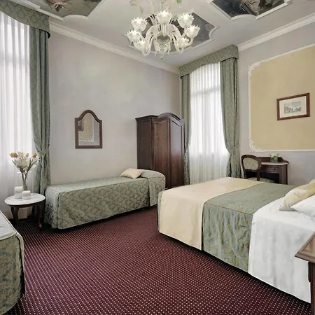 Pausania 3* Venecia