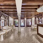 Pausania Hotel