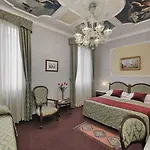 Pausania Hotel