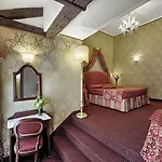 Hotel Pausania 3*