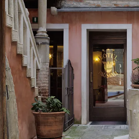 Pausania Otel Venedik